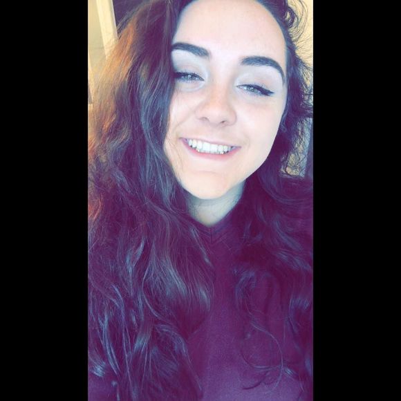 Meet your Posher, Mally - Picture 1 of 1